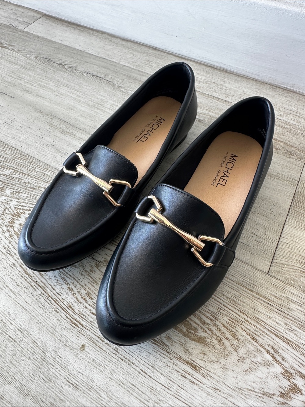 Michael by Michael Shannon Black Horsebit Loafers Gold Hardware Size 6